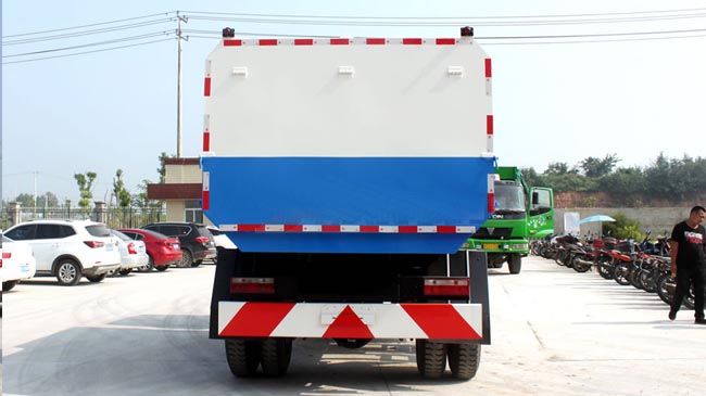 12方東風掛桶式垃圾車-12方掛桶式垃圾車 12方東風掛桶式垃圾車-12方掛桶式垃圾車