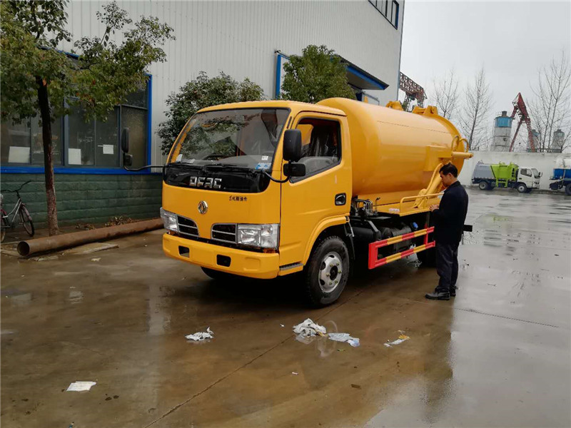 東風(fēng)國(guó)六3-5方吸污車-2-3噸吸污車 東風(fēng)國(guó)六3-5方吸污車-2-3噸吸污車