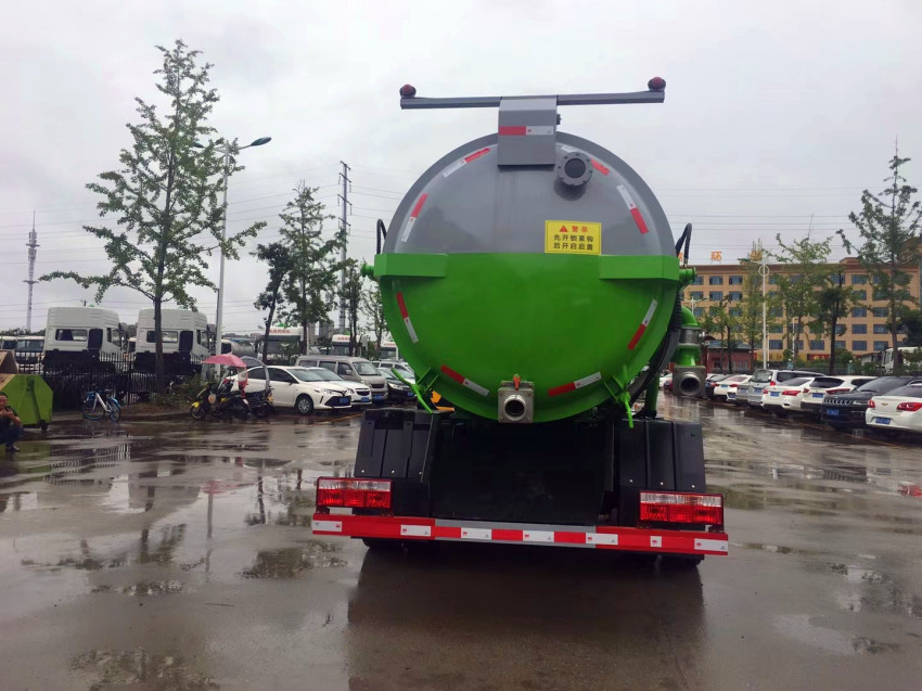 8方吸污車-8立方吸污車廠家價格報價-程力吸污車生產廠家 8方吸污車-8立方吸污車廠家價格報價-程力吸污車生產廠家