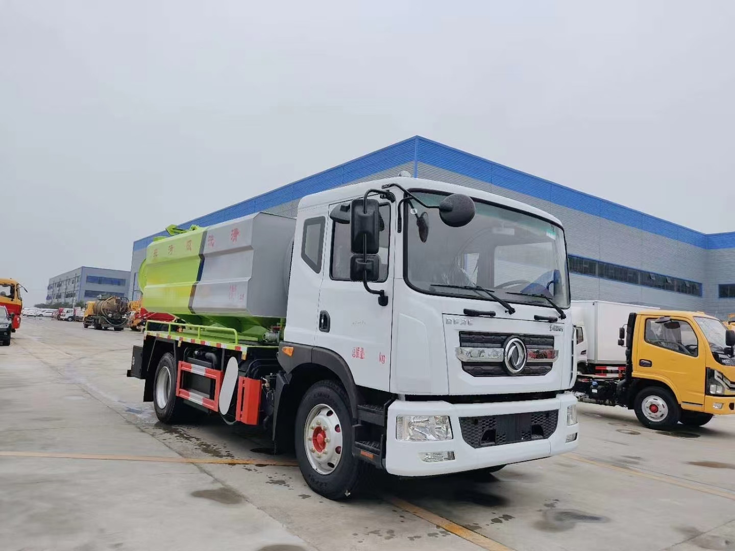 東風D9國六8-10方清洗吸污車 東風D9國六8-10方清洗吸污車