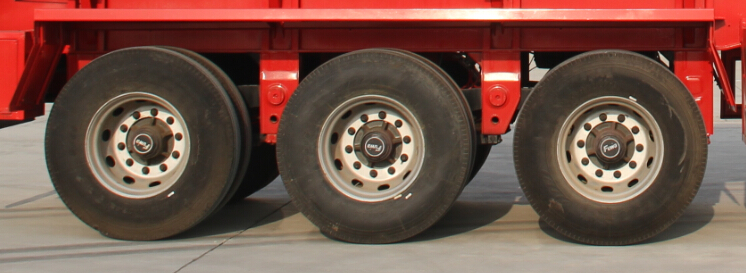 楚勝牌CSC9405GSY型食用油運(yùn)輸半掛車 楚勝牌CSC9405GSY型食用油運(yùn)輸半掛車