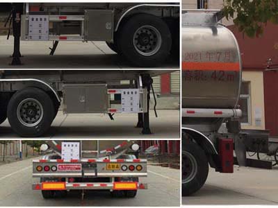 程力威牌CLW9402GYYLV型鋁合金運油半掛車 程力威牌CLW9402GYYLV型鋁合金運油半掛車