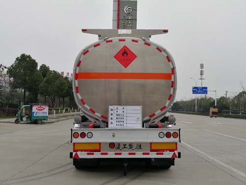 楚勝牌CSC9406GYYLZ型鋁合金運油半掛車 楚勝牌CSC9406GYYLZ型鋁合金運油半掛車