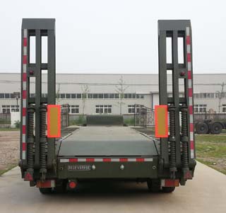 五岳牌TAZ9400TDP型低平板半掛車 五岳牌TAZ9400TDP型低平板半掛車