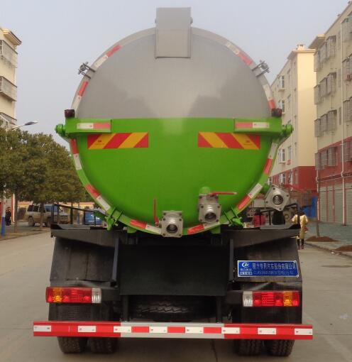 程力威牌CLW5180GXWC6型吸污車 程力威牌CLW5180GXWC6型吸污車