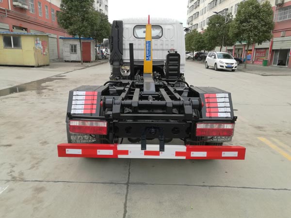 程力威牌CLW5040ZXXE6型車(chē)廂可卸式垃圾車(chē) 程力威牌CLW5040ZXXE6型車(chē)廂可卸式垃圾車(chē)
