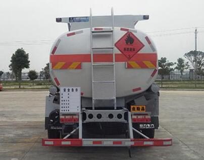 程力威牌CLW5120GJY6型加油車 程力威牌CLW5120GJY6型加油車