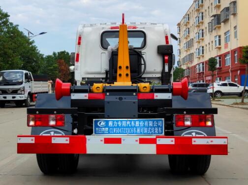 程力威牌CLW5047ZXXC6型車廂可卸式垃圾車 程力威牌CLW5047ZXXC6型車廂可卸式垃圾車