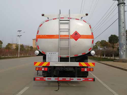 楚勝牌CSC5329GYYS6型運(yùn)油車 楚勝牌CSC5329GYYS6型運(yùn)油車