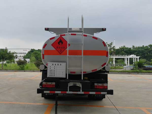 楚勝牌CSC5125GYY6A型運油車 楚勝牌CSC5125GYY6A型運油車