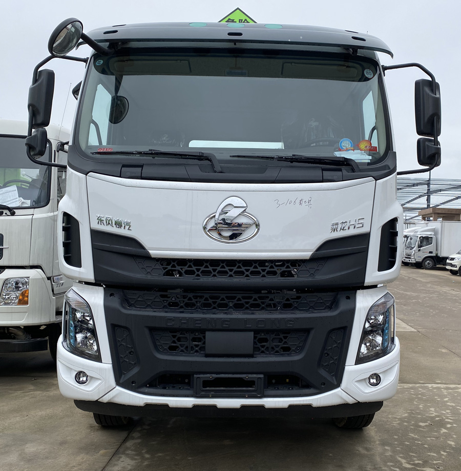 楚勝牌CSC5187GYYEL6型運(yùn)油車 楚勝牌CSC5187GYYEL6型運(yùn)油車