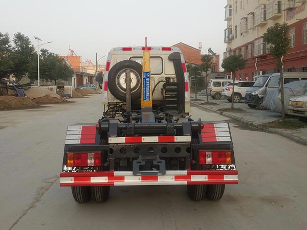 程力威牌CLW5046ZXXB6型車廂可卸式垃圾車 程力威牌CLW5046ZXXB6型車廂可卸式垃圾車