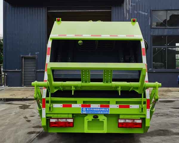 程力牌CL5072ZYS6HQ型壓縮式垃圾車(chē) 程力牌CL5072ZYS6HQ型壓縮式垃圾車(chē)