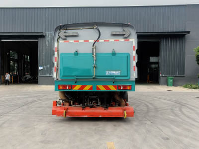 程力牌CL5180TXC6GX型吸塵車 程力牌CL5180TXC6GX型吸塵車