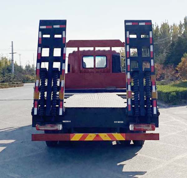 福田牌BJ5254TPBNPFE-01型平板運(yùn)輸車 福田牌BJ5254TPBNPFE-01型平板運(yùn)輸車