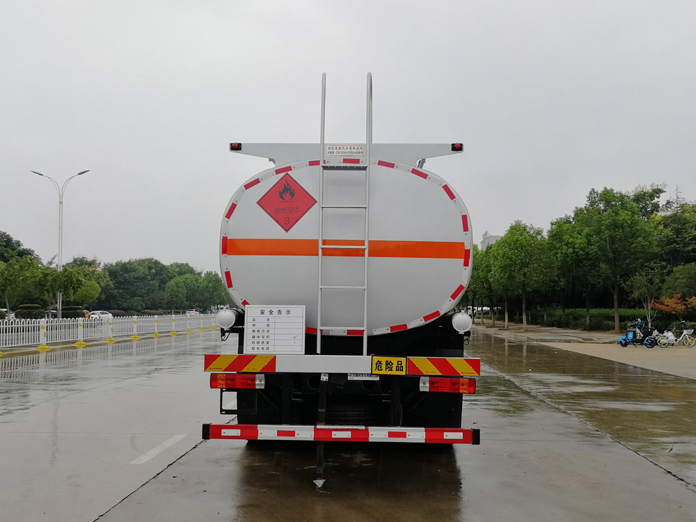 楚勝牌CSC5320GYYEL6型運油車 楚勝牌CSC5320GYYEL6型運油車