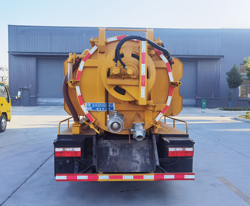 程力威牌CLW5100GQW6型清洗吸污車 程力威牌CLW5100GQW6型清洗吸污車