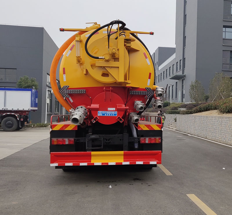 程力牌CL5255GQWZ6CC型清洗吸污車 程力牌CL5255GQWZ6CC型清洗吸污車