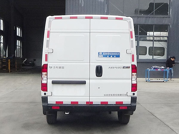 程力威牌CLW5041XLC6DP型冷藏車 程力威牌CLW5041XLC6DP型冷藏車