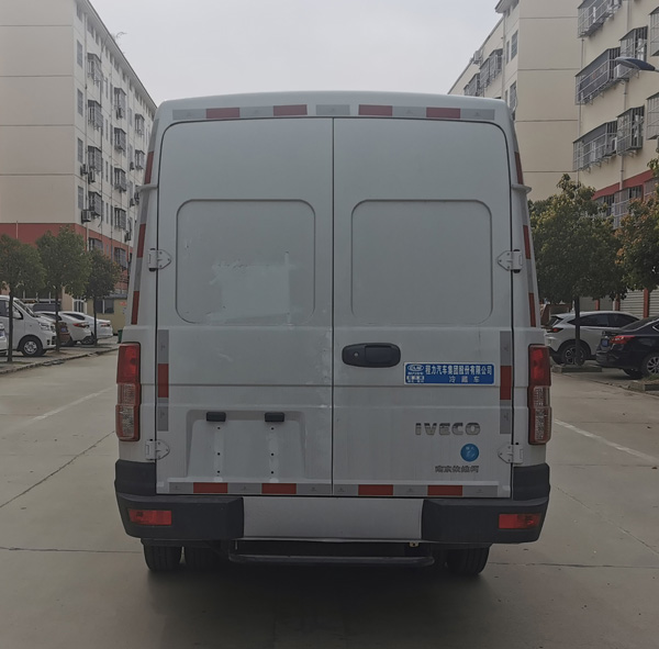 程力牌CL5041XLCNDP6型冷藏車(chē) 程力牌CL5041XLCNDP6型冷藏車(chē)