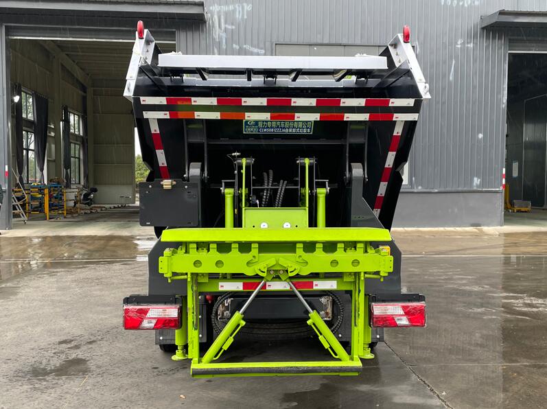 程力威牌CLW5081ZZZJ6型自裝卸式垃圾車 程力威牌CLW5081ZZZJ6型自裝卸式垃圾車