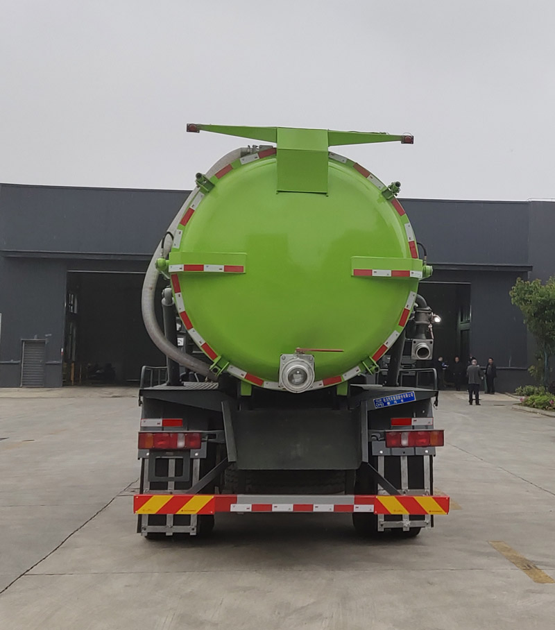 程力牌CL5180GXW6HC型吸污車 程力牌CL5180GXW6HC型吸污車