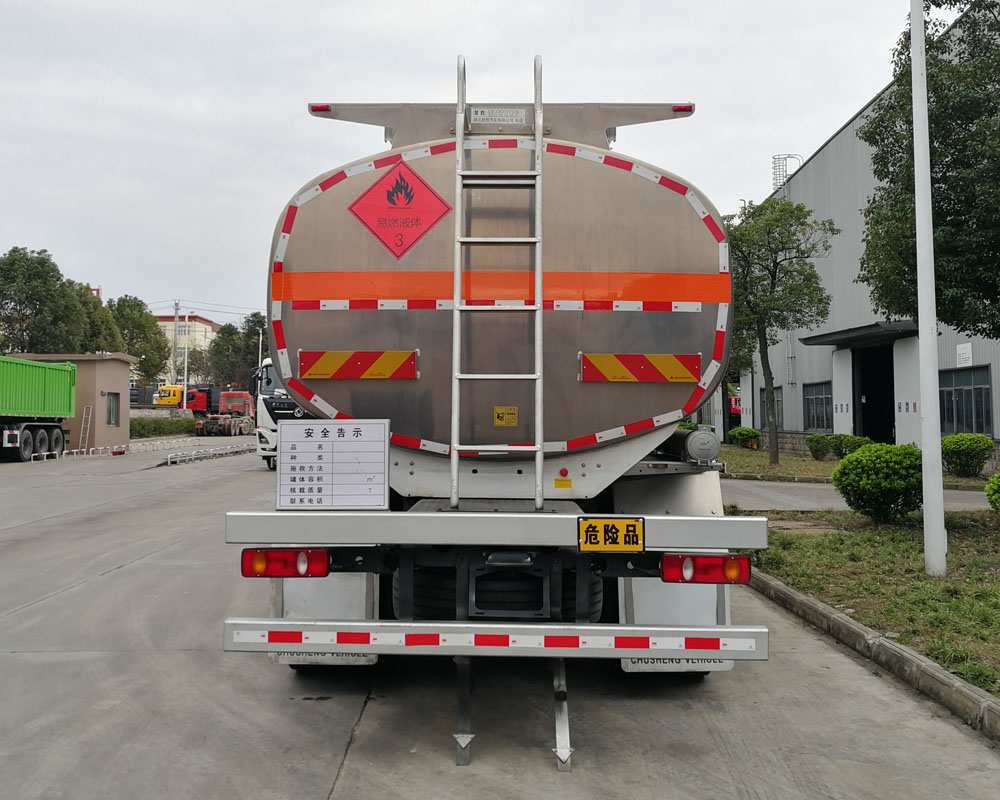 楚勝牌CSC5262GYYLD6A型鋁合金運油車 楚勝牌CSC5262GYYLD6A型鋁合金運油車