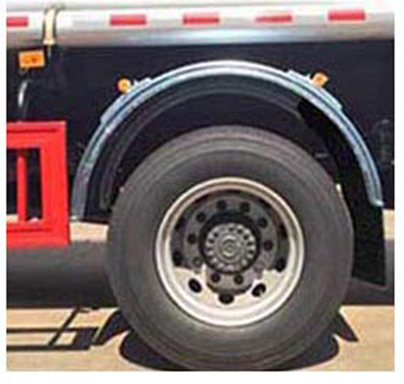 楚勝牌CSC5186GYYBL6型鋁合金運油車 楚勝牌CSC5186GYYBL6型鋁合金運油車