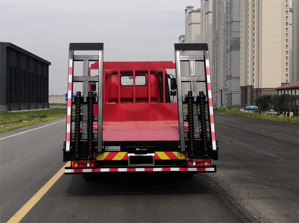 東風牌EQ5140TPBGSZ6D型平板運輸車 東風牌EQ5140TPBGSZ6D型平板運輸車