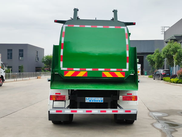 程力威牌CLW5180TCACDP型餐廚垃圾車 程力威牌CLW5180TCACDP型餐廚垃圾車