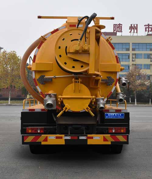 縱昂牌CLT5180GQWDF6A型清洗吸污車 縱昂牌CLT5180GQWDF6A型清洗吸污車