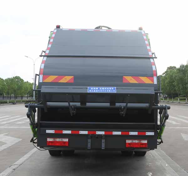 縱昂牌CLT5181ZYSEQ6型壓縮式垃圾車(chē) 縱昂牌CLT5181ZYSEQ6型壓縮式垃圾車(chē)