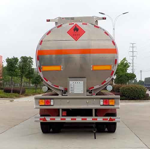 楚飛牌CLQ9400GYYBA型鋁合金運(yùn)油半掛車 楚飛牌CLQ9400GYYBA型鋁合金運(yùn)油半掛車