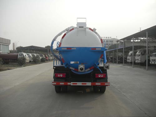 華通牌HCQ5045GXWB6型吸污車 華通牌HCQ5045GXWB6型吸污車