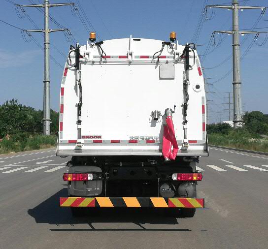 福田牌BJ5184TSLE6-H1型掃路車 福田牌BJ5184TSLE6-H1型掃路車