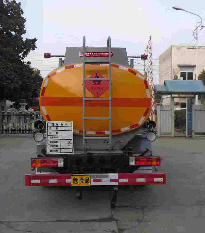 醒獅牌SLS5120GJYC6型加油車 醒獅牌SLS5120GJYC6型加油車