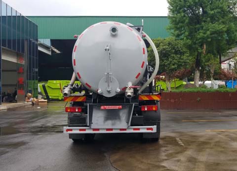 中潔牌XZL5186GXW6型吸污車(chē) 中潔牌XZL5186GXW6型吸污車(chē)