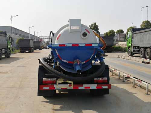 楚勝牌CSC5045GXW6型吸污車 楚勝牌CSC5045GXW6型吸污車