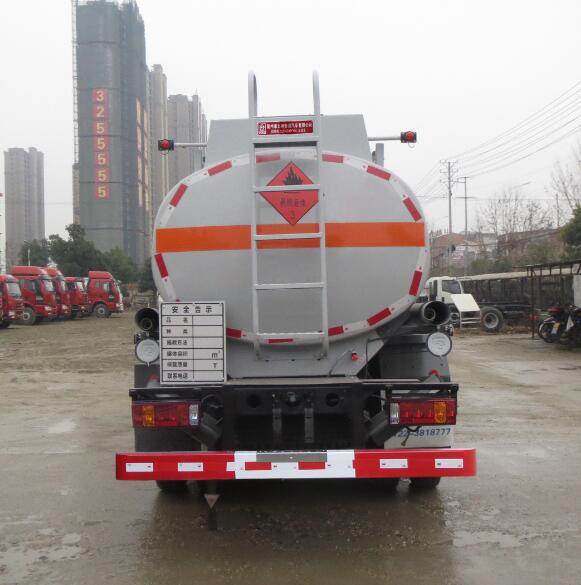 醒獅牌SLS5120GYYC6型運(yùn)油車 醒獅牌SLS5120GYYC6型運(yùn)油車