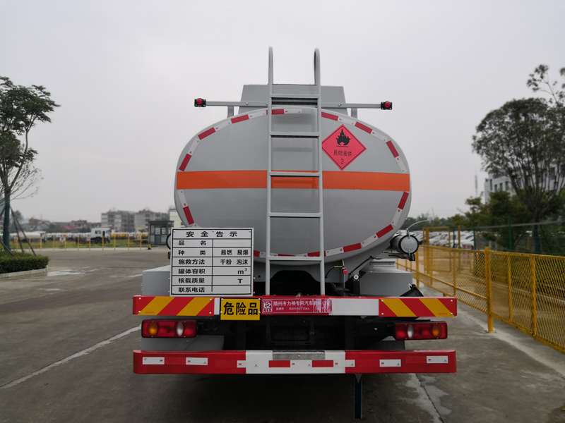 醒獅牌SLS5180GYYD6A型運油車 醒獅牌SLS5180GYYD6A型運油車