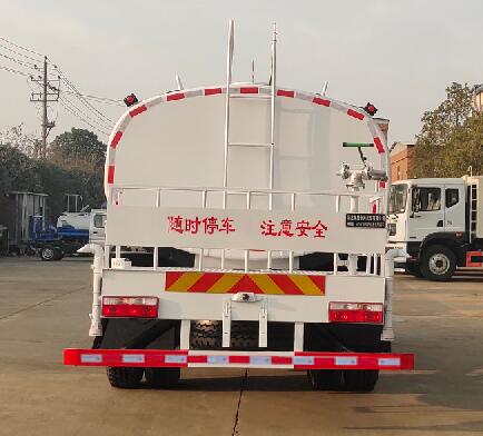 神綠通牌SLV5165GPSE型綠化噴灑車 神綠通牌SLV5165GPSE型綠化噴灑車