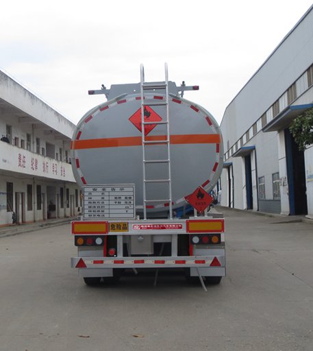 醒獅牌SLS9400GYYE型鋁合金運(yùn)油半掛車 醒獅牌SLS9400GYYE型鋁合金運(yùn)油半掛車