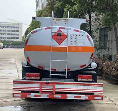 楚飛牌CLQ5122GYY6E型運油車 楚飛牌CLQ5122GYY6E型運油車