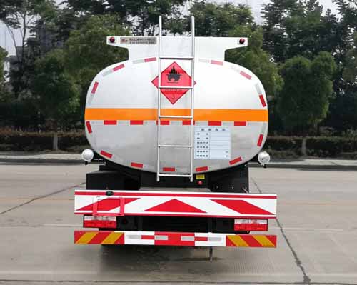 楚飛牌CLQ5181GYY6E型運油車 楚飛牌CLQ5181GYY6E型運油車
