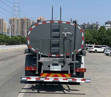 楚飛牌CLQ5160GSS6GP型灑水車 楚飛牌CLQ5160GSS6GP型灑水車