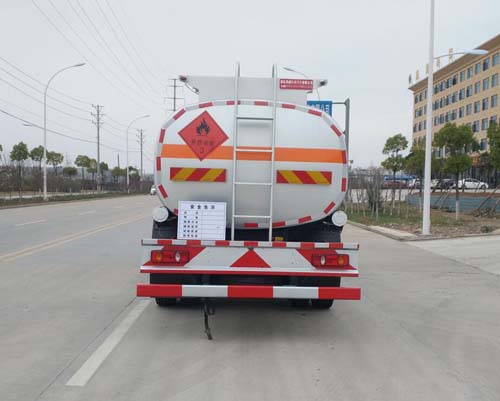 專威牌HTW5181GYYDQ6型運油車 專威牌HTW5181GYYDQ6型運油車