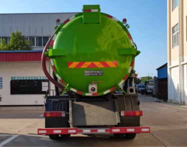 旺龍威牌WLW5180GXWB型吸污車 旺龍威牌WLW5180GXWB型吸污車