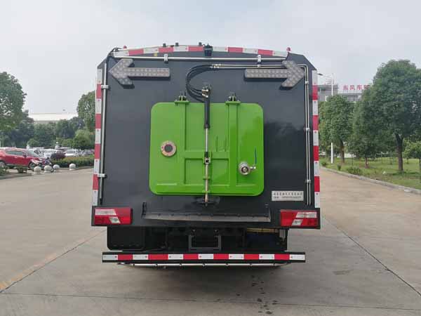 楚勝牌CSC5083TXSJ6型洗掃車 楚勝牌CSC5083TXSJ6型洗掃車
