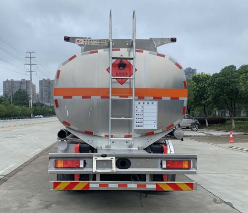 楚飛牌CLQ5321GYY6DA型鋁合金運油車 楚飛牌CLQ5321GYY6DA型鋁合金運油車