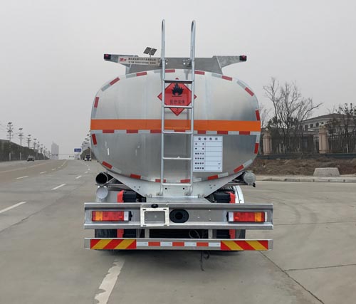 楚飛牌CLQ5323GYY6DA型鋁合金運油車 楚飛牌CLQ5323GYY6DA型鋁合金運油車